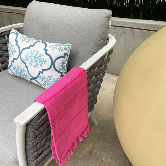 Sand Free Fuchsia Pink 100% Turkish Cotton Beach Bath Towel - Picture 1 of 2